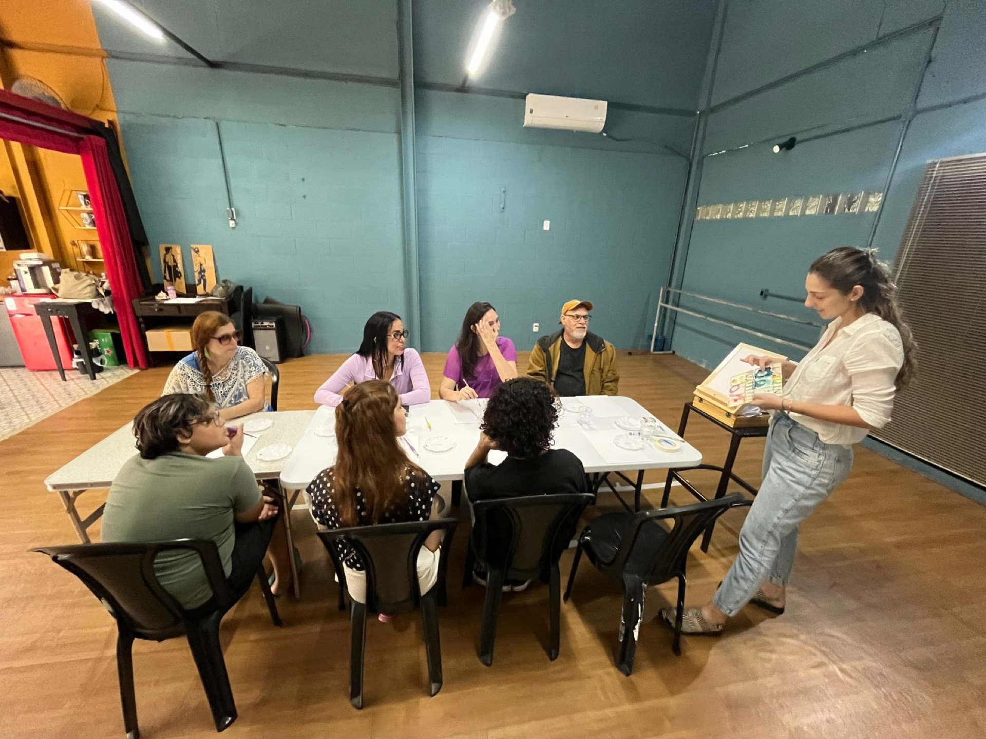 Turma de Pintura em Aquarela no Cine Teatro Ribalta
